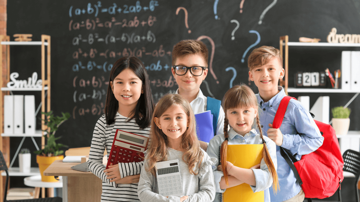 difficulte-apprentissage-quatre-enfants-livres-