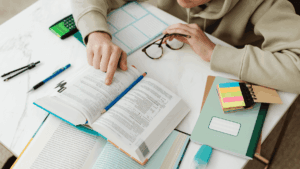 organiser-college-book