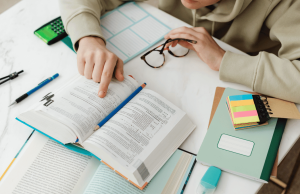organiser-college-book